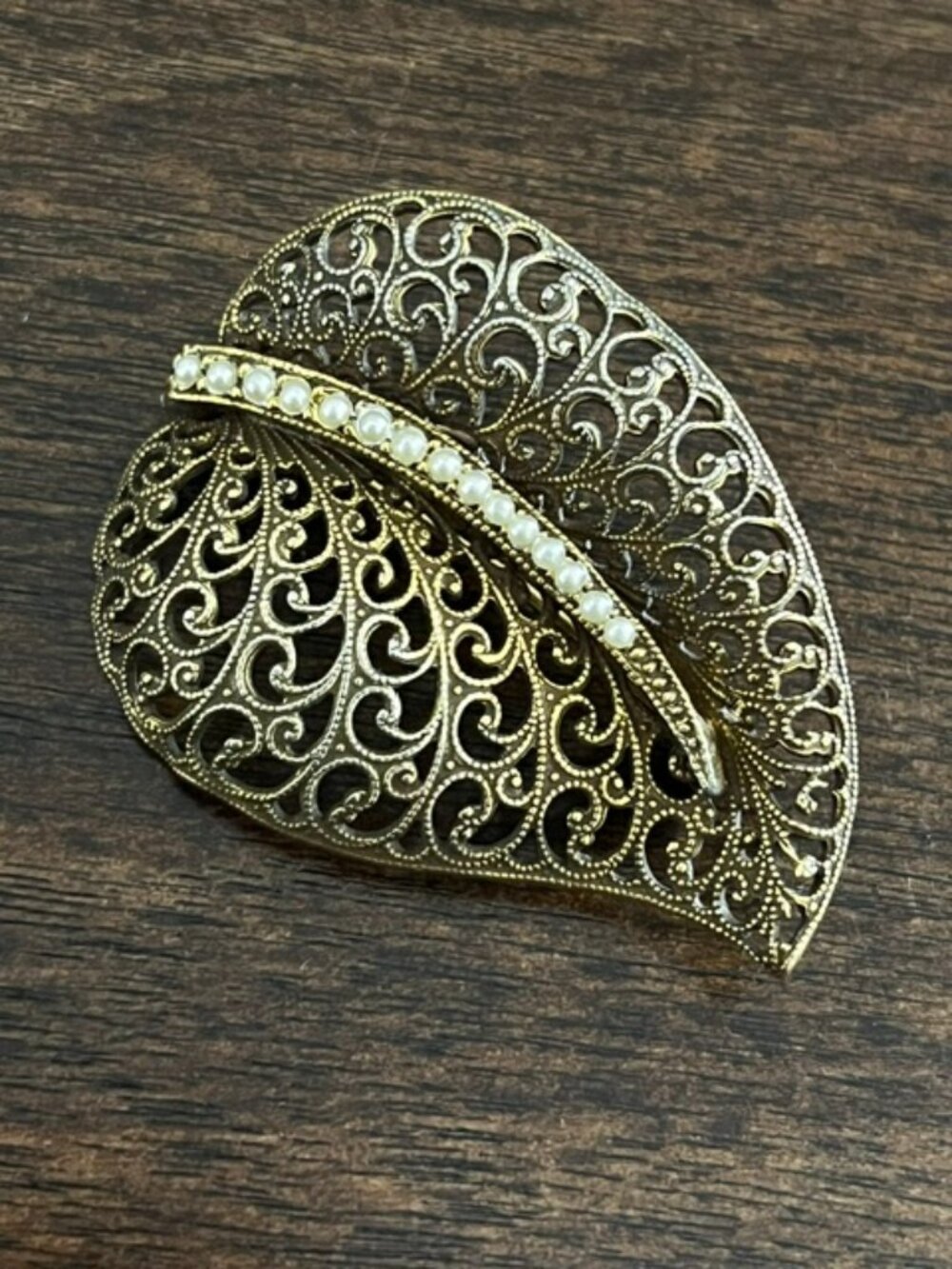 Vintage Leaf Brooch Faux Pearl Antiqued Gold Tone Setting